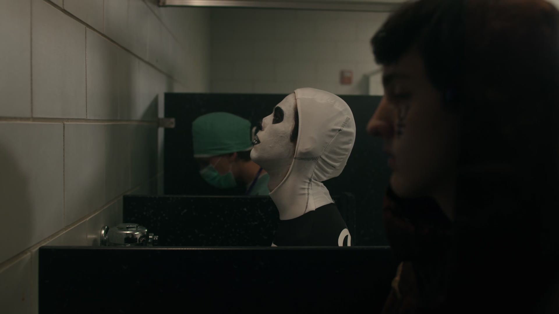 kai1x03_400.jpg