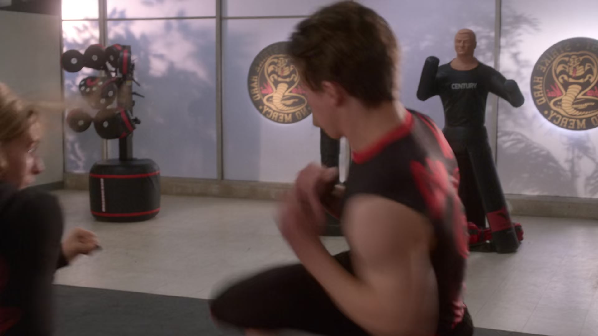 Cobra_Kai_4x09_057.jpg