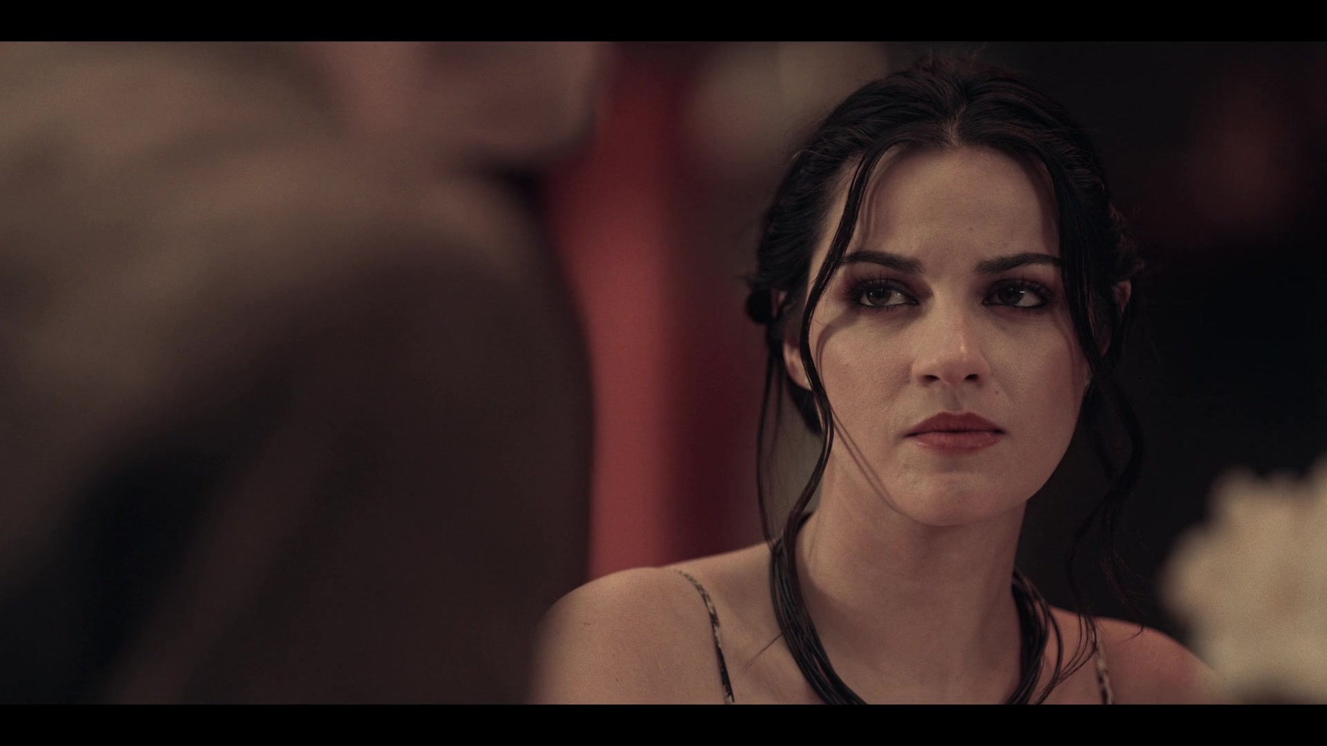 Dark_Desire_S01E05_1113.jpg