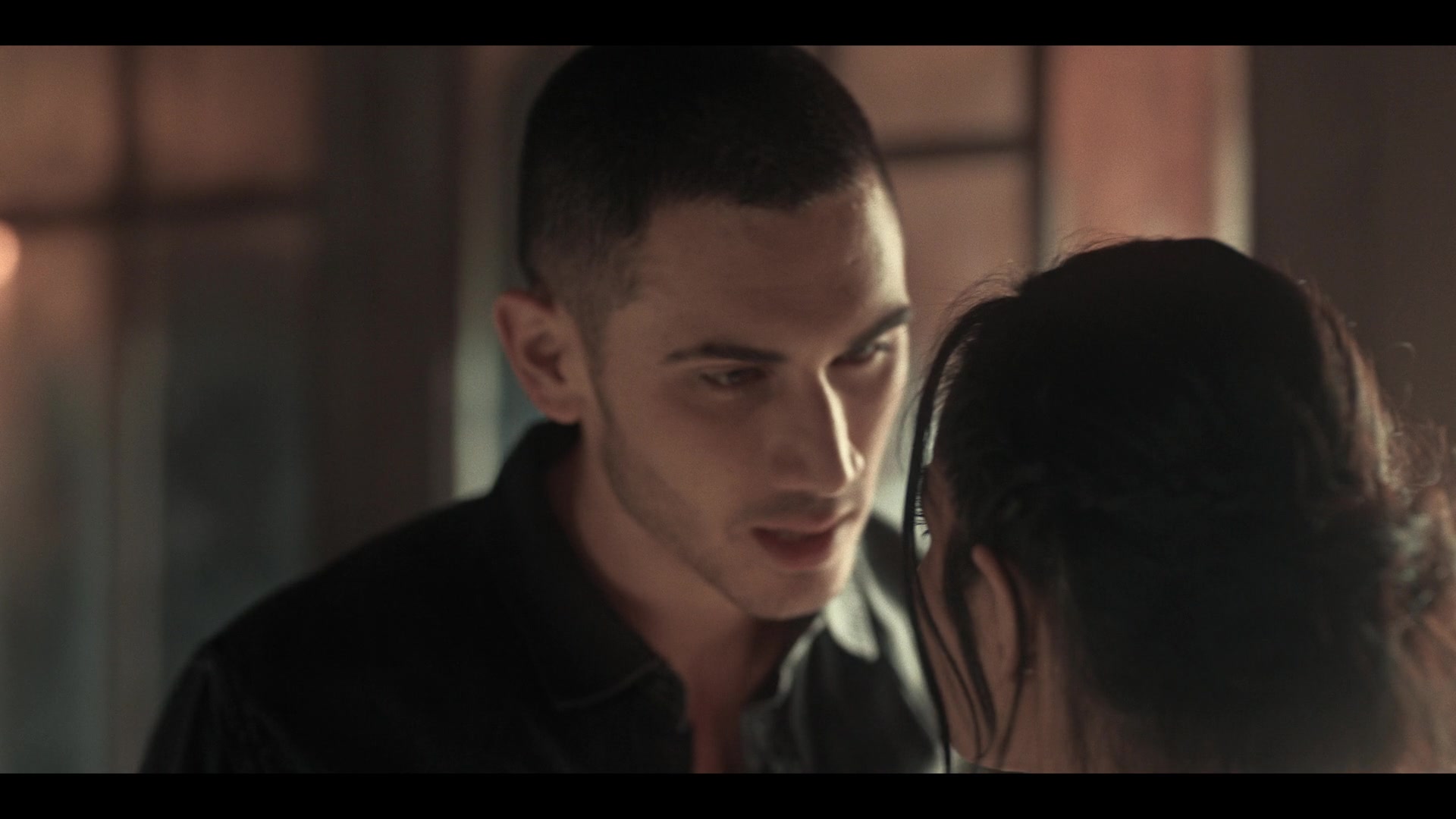 Dark_Desire_S01E05_1317.jpg