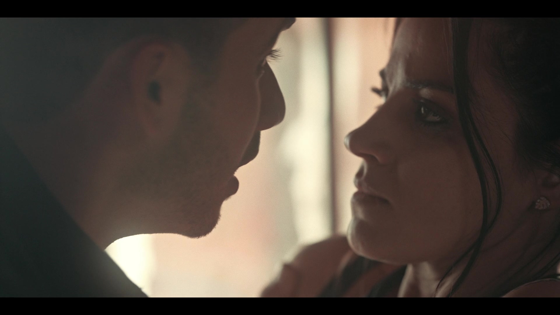 Dark_Desire_S01E05_1346.jpg