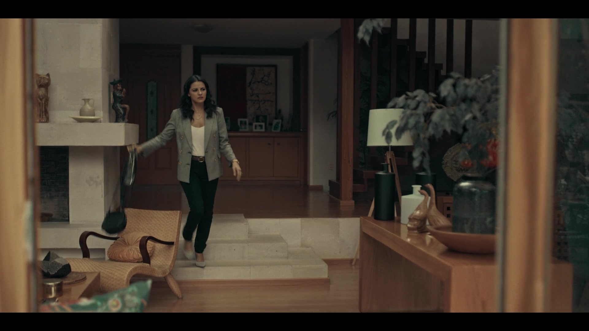 Dark_Desire_S01E12_1205.jpg