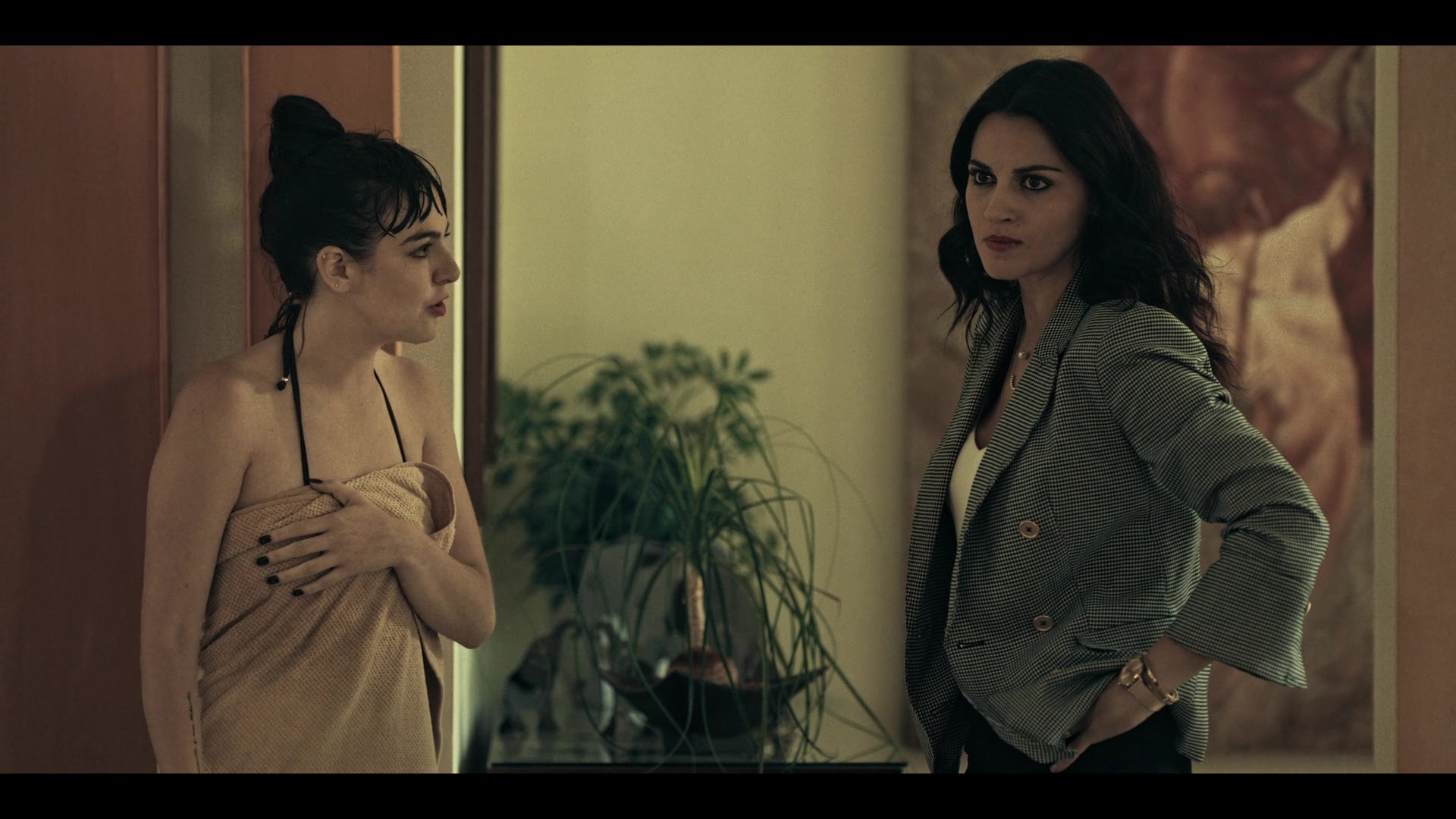 Dark_Desire_S01E12_1285.jpg