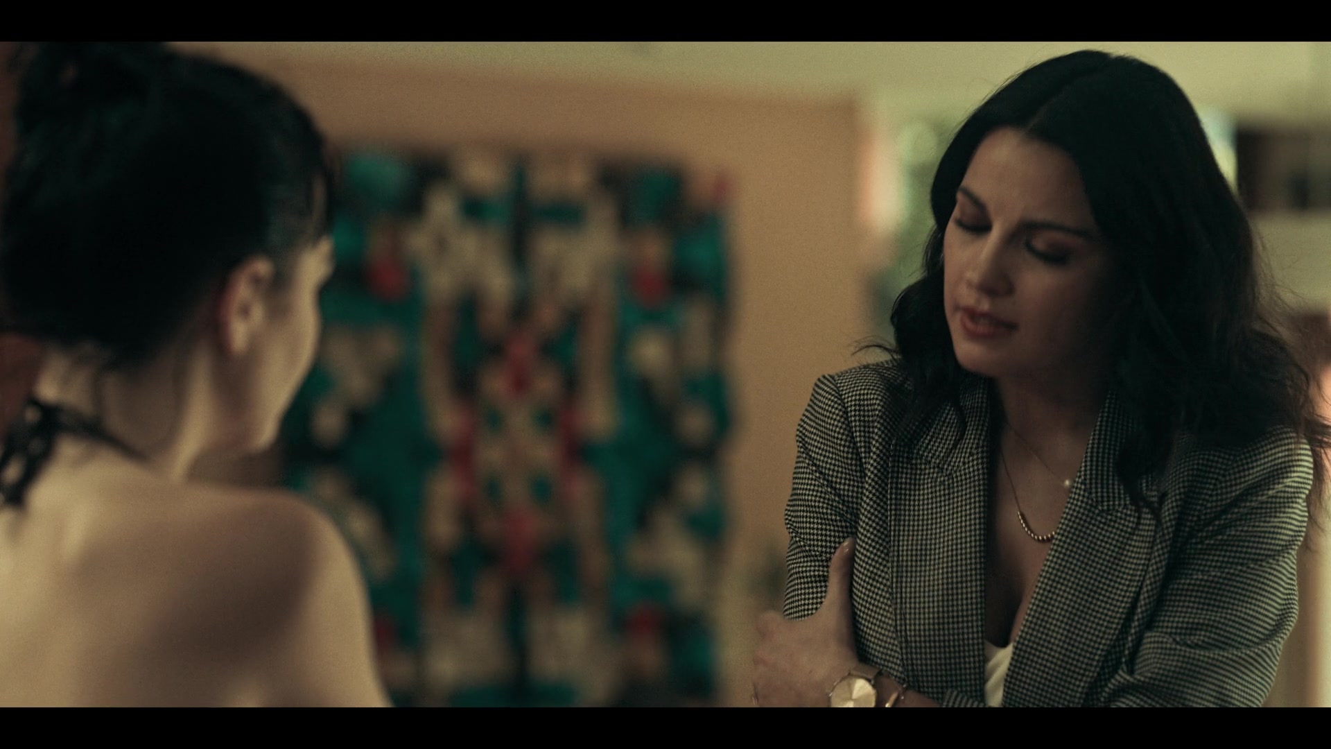 Dark_Desire_S01E12_1300.jpg