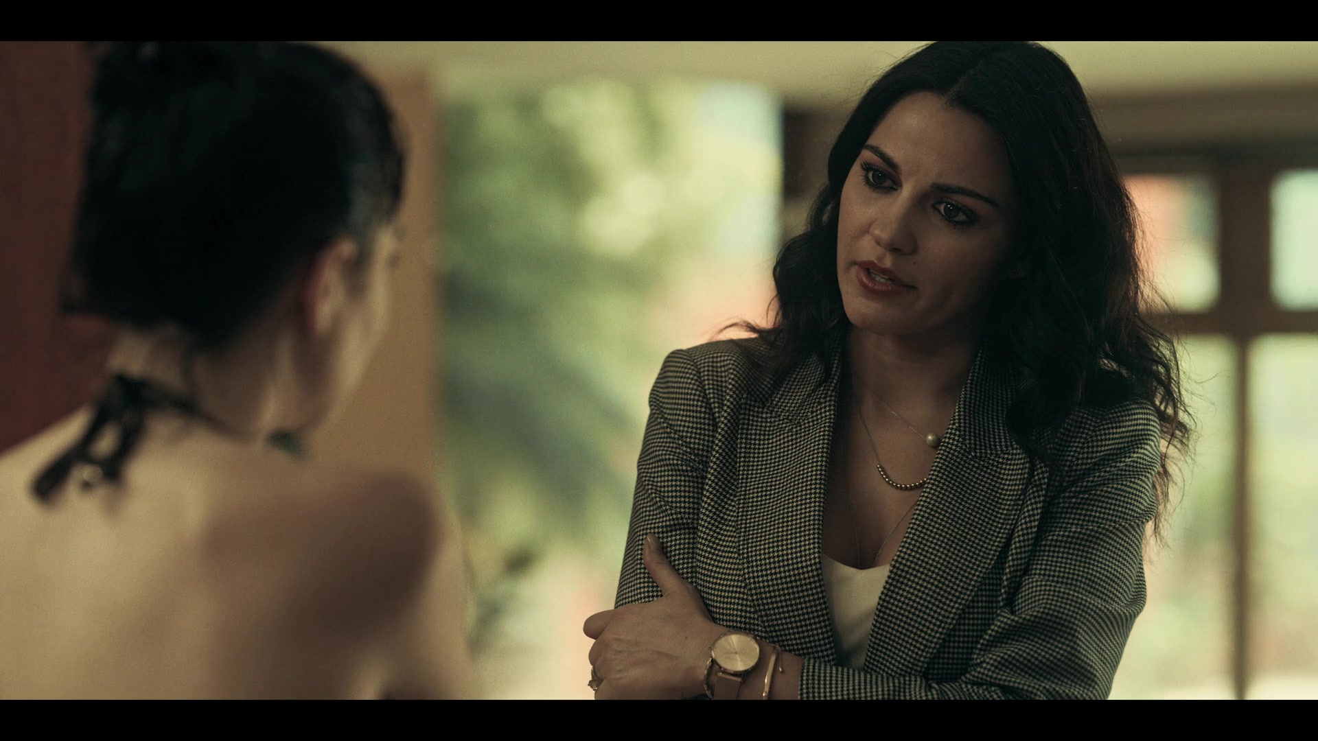 Dark_Desire_S01E12_1307.jpg