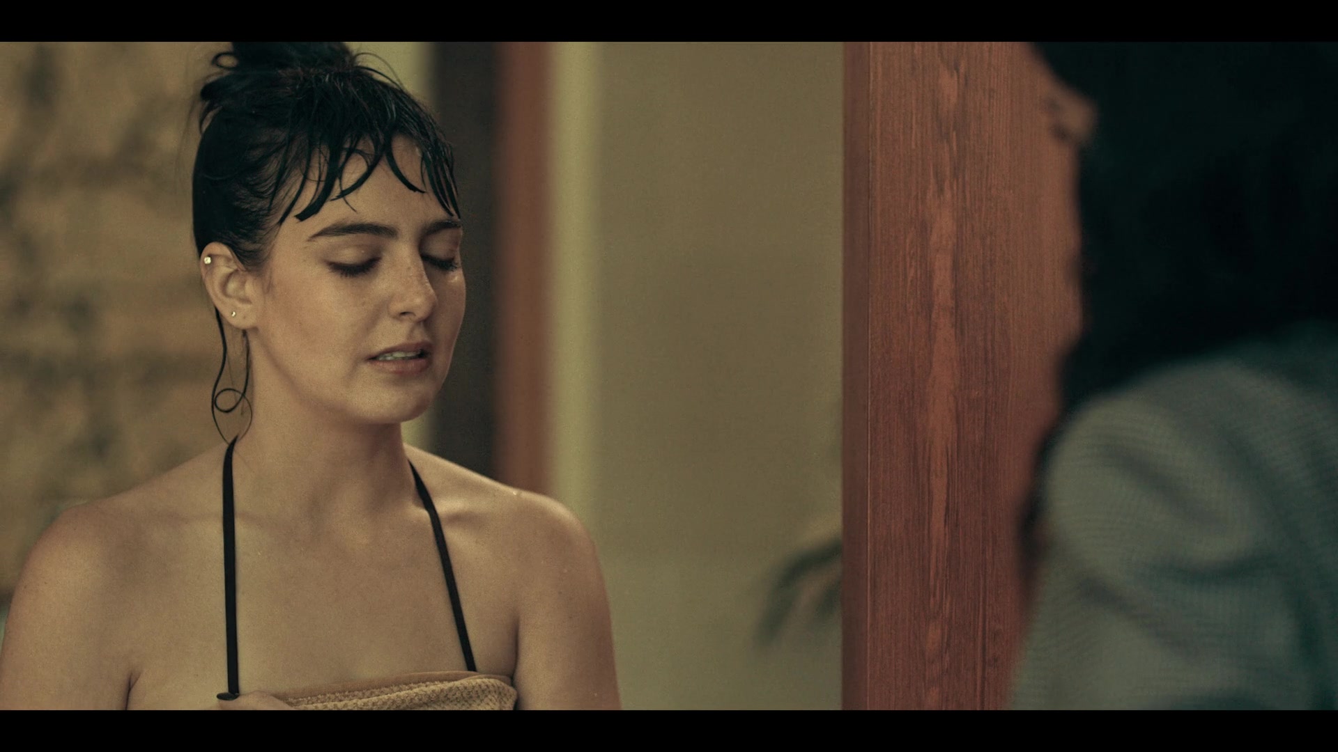 Dark_Desire_S01E12_1327.jpg