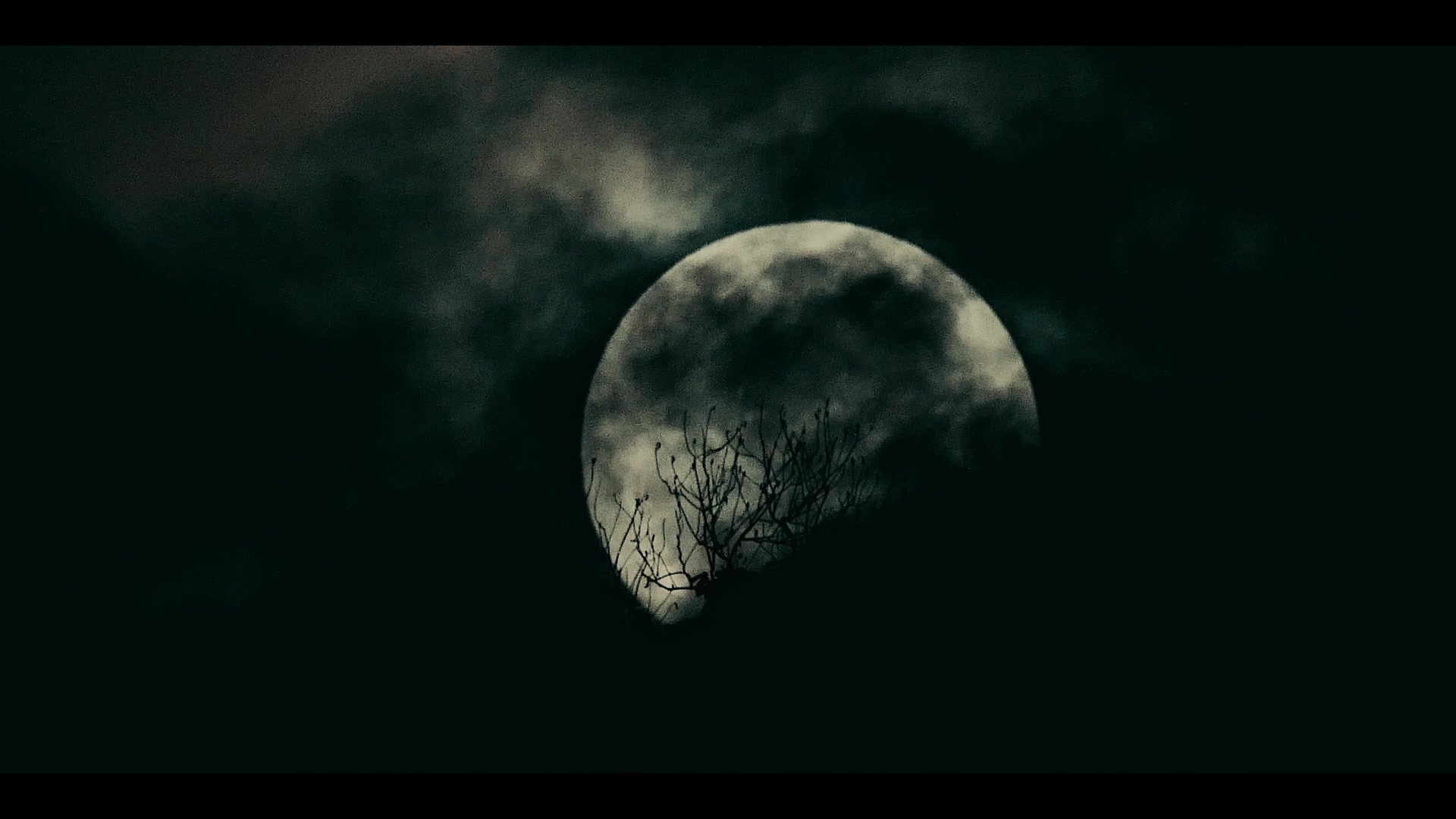 Dark_Desire_S01E12_1355.jpg