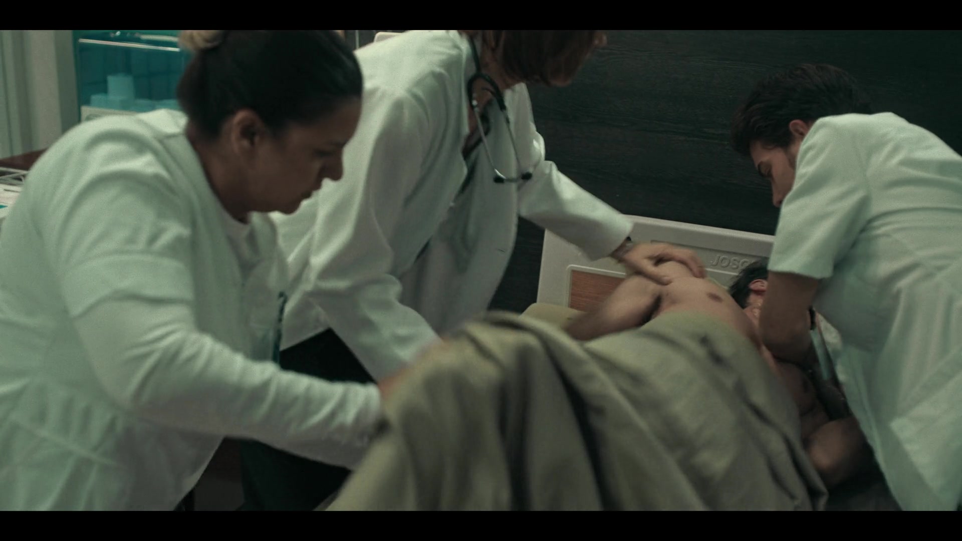 Dark_Desire_S01E12_1558.jpg