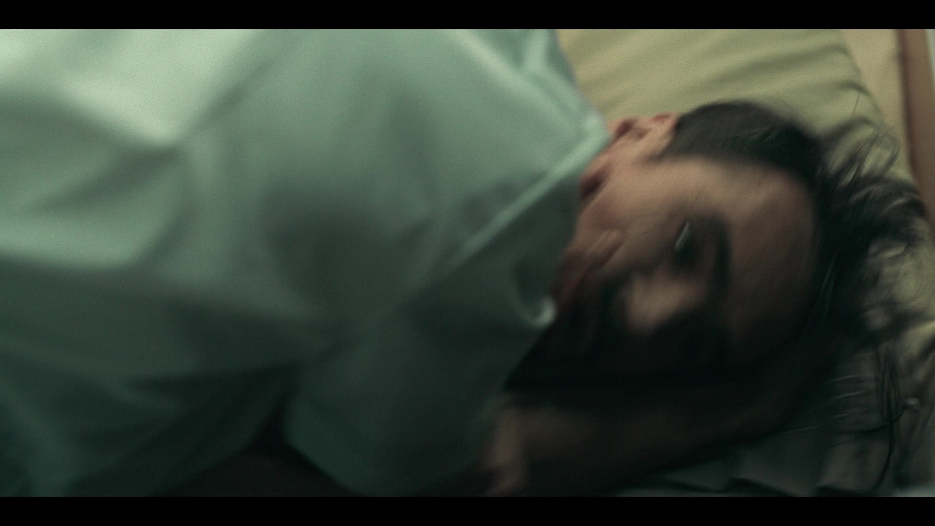 Dark_Desire_S01E12_1563.jpg