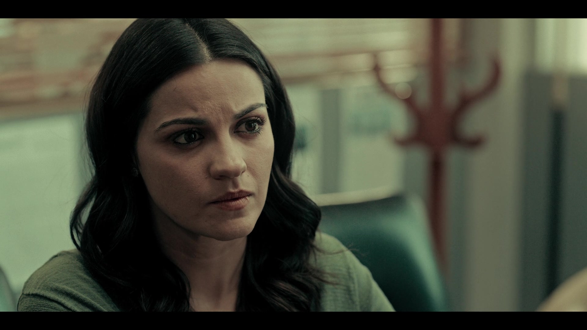 Dark_Desire_S01E17_0414.jpg