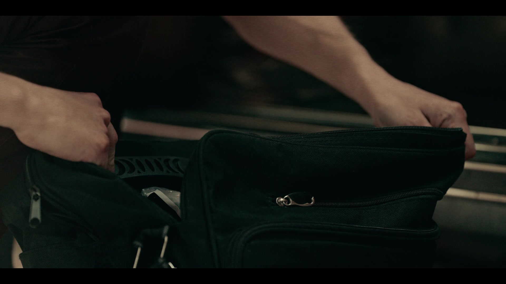 Dark_Desire_S01E17_0679.jpg