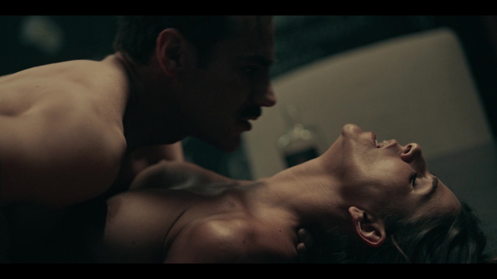 Dark_Desire_S01E17_1020.jpg