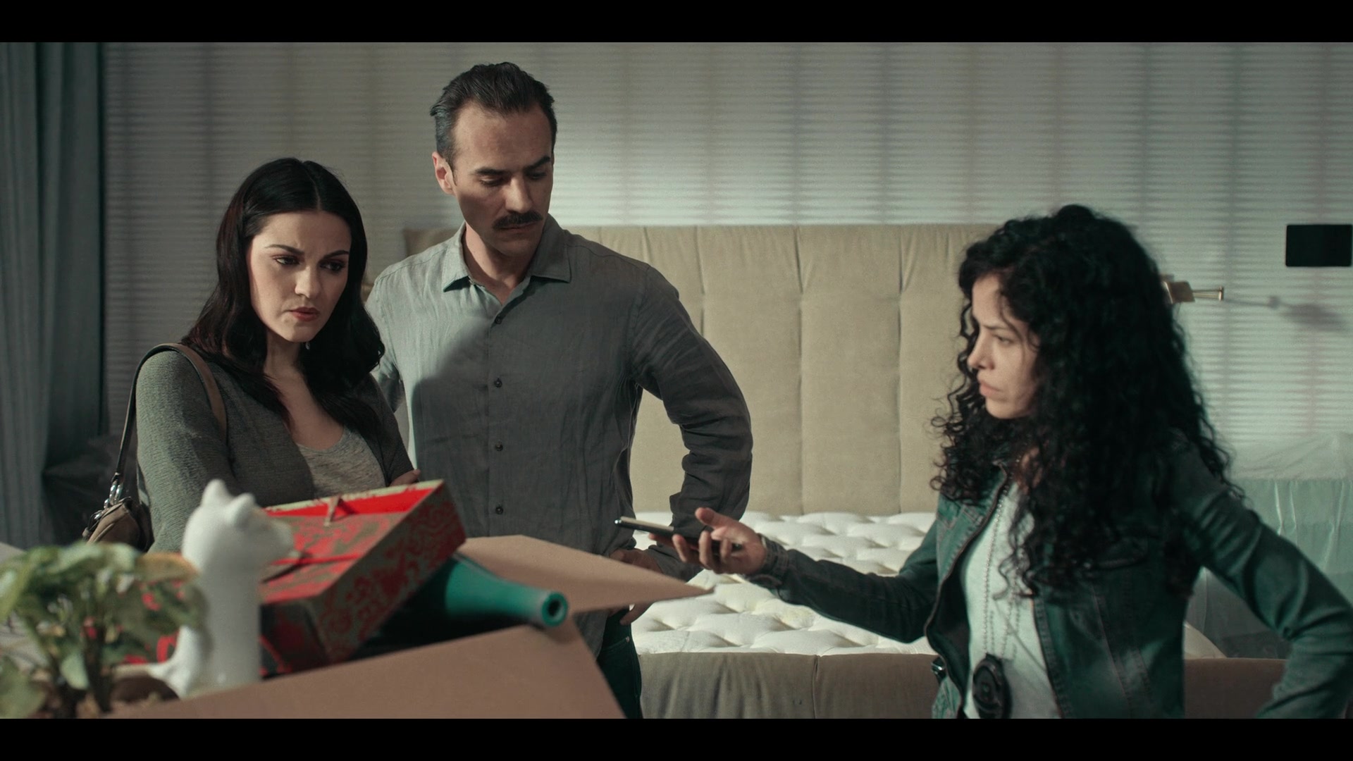 Dark_Desire_S01E17_1425.jpg