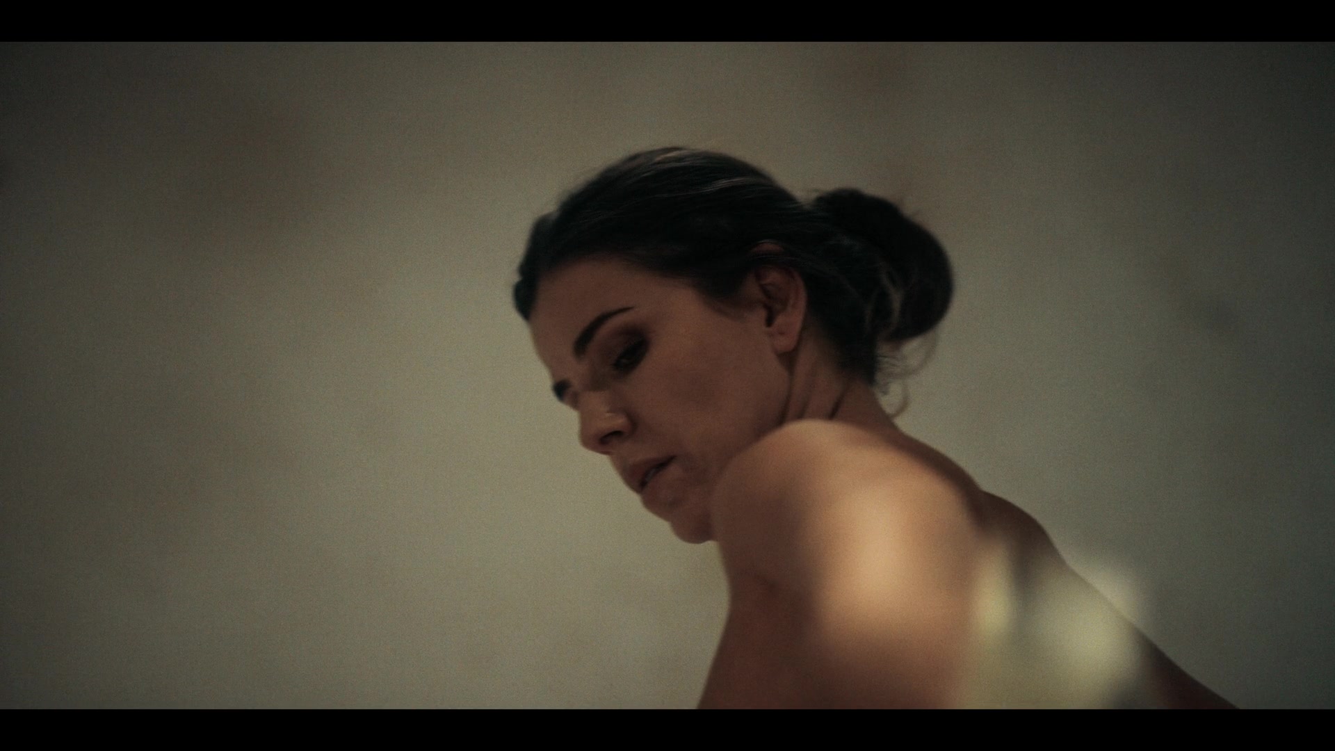 Dark_Desire_S01E17_1444.jpg