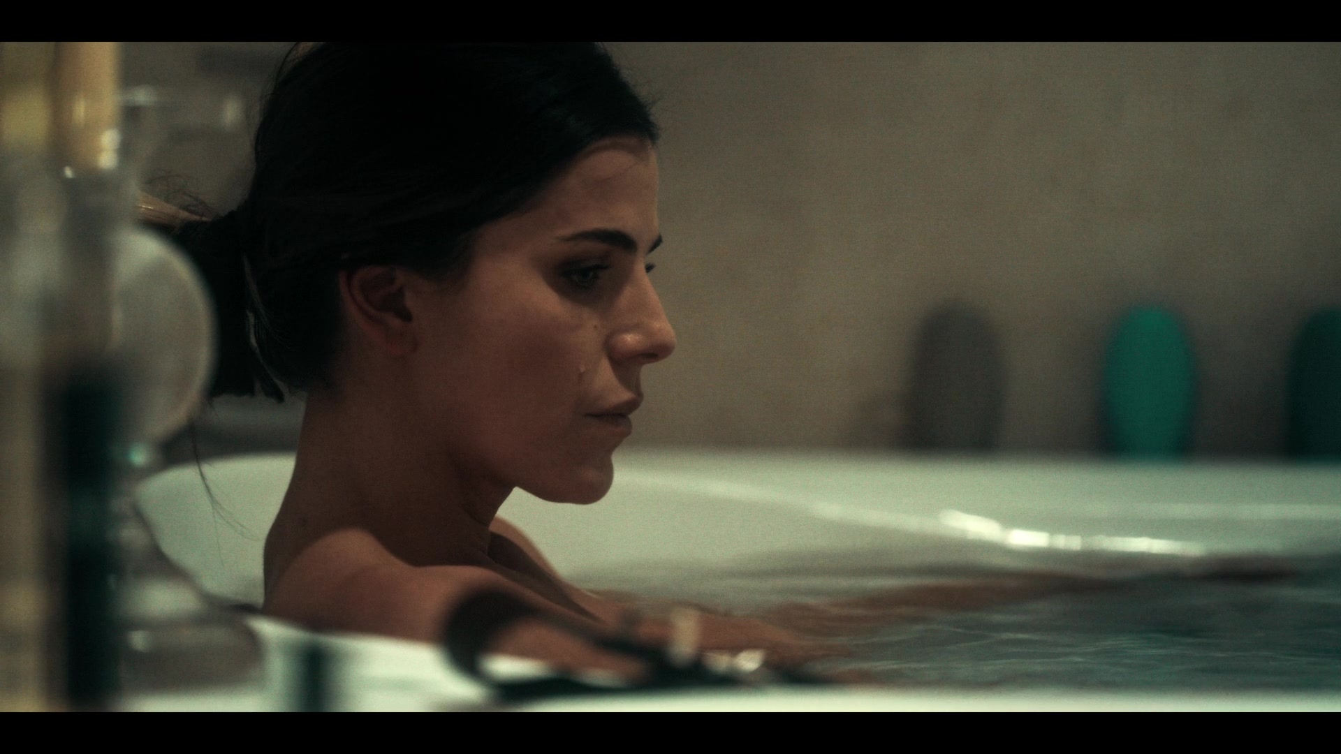 Dark_Desire_S01E17_1455.jpg