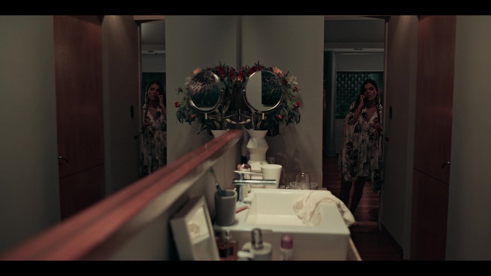Dark_Desire_S01E17_1484.jpg