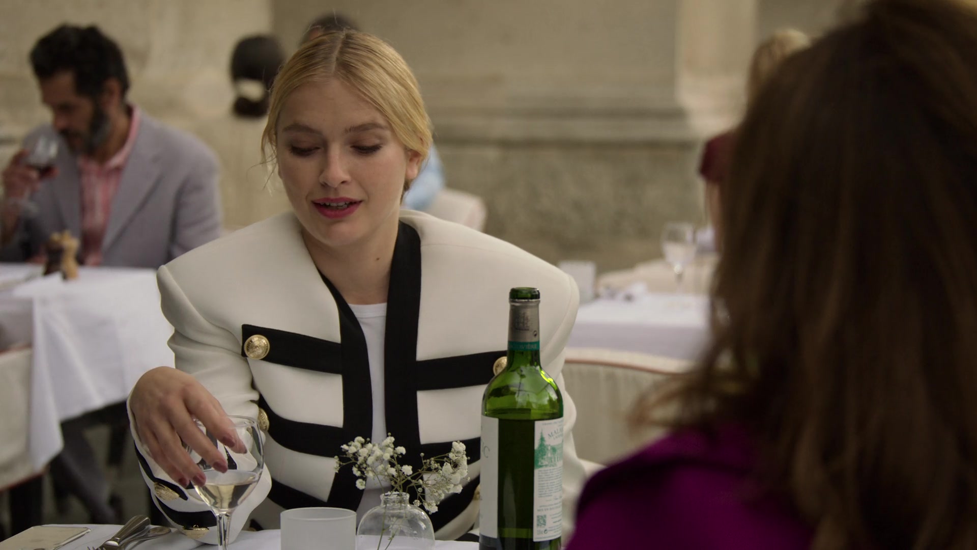 Emily_in_Paris_201_0368.jpg
