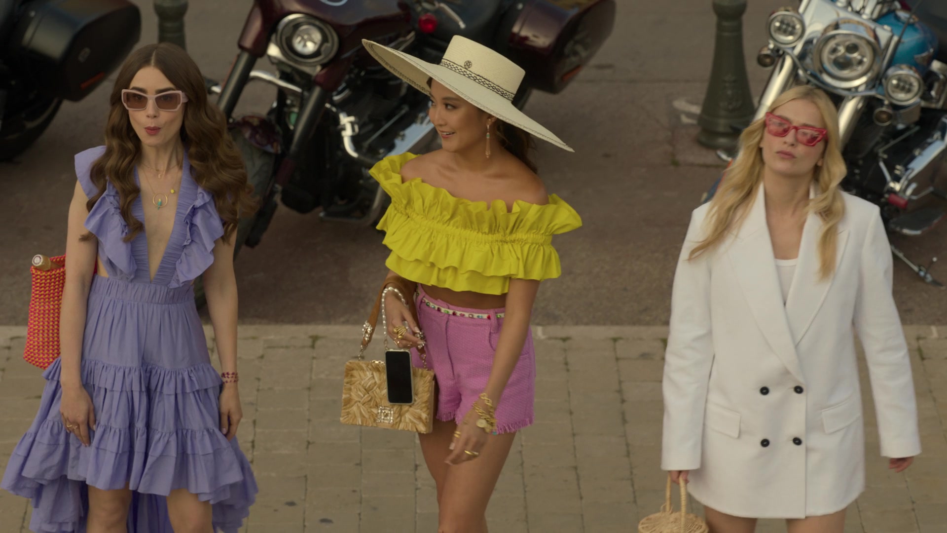 Emily_in_Paris_202_1232.jpg