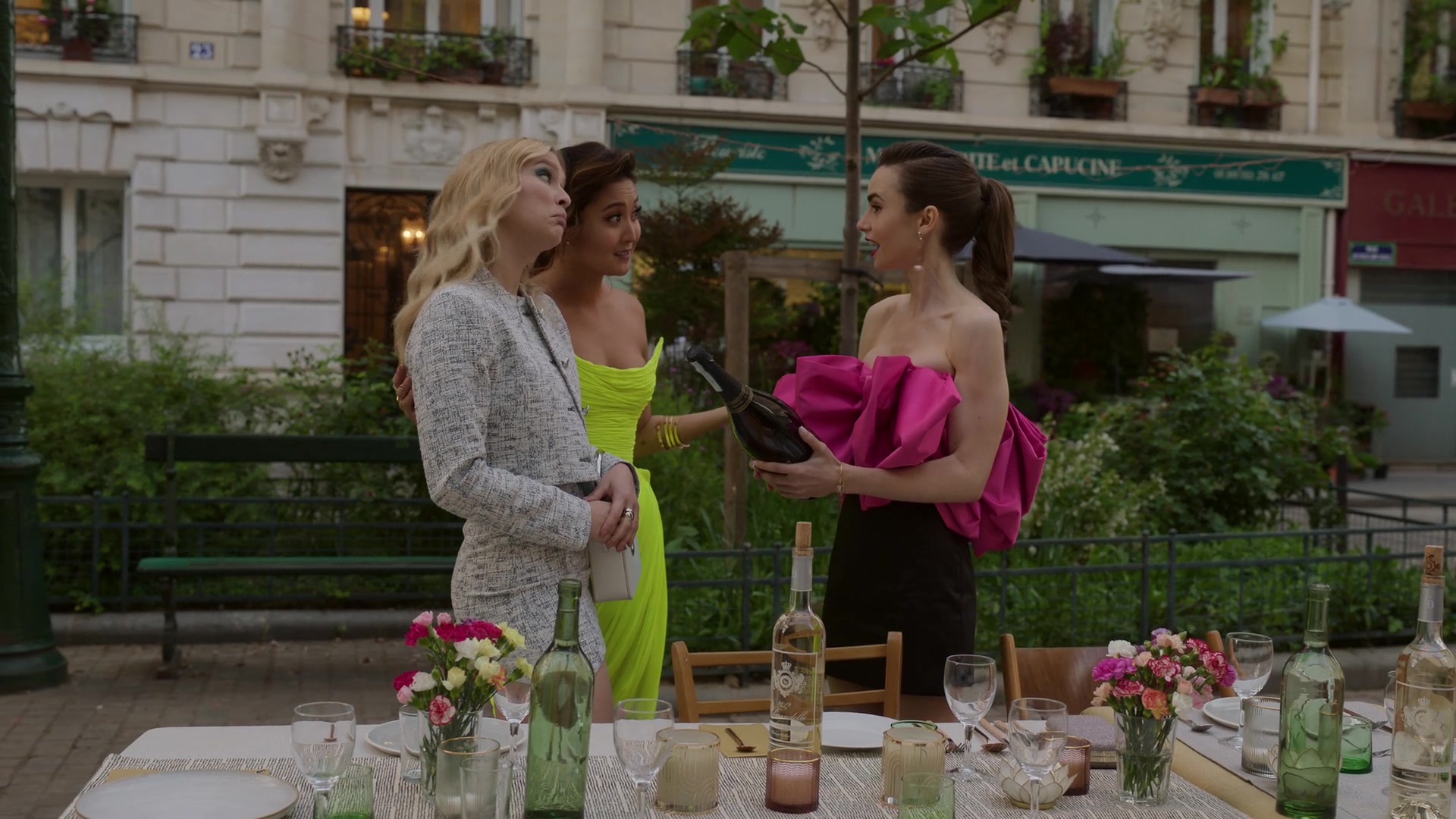 Emily_in_Paris_203_0859.jpg