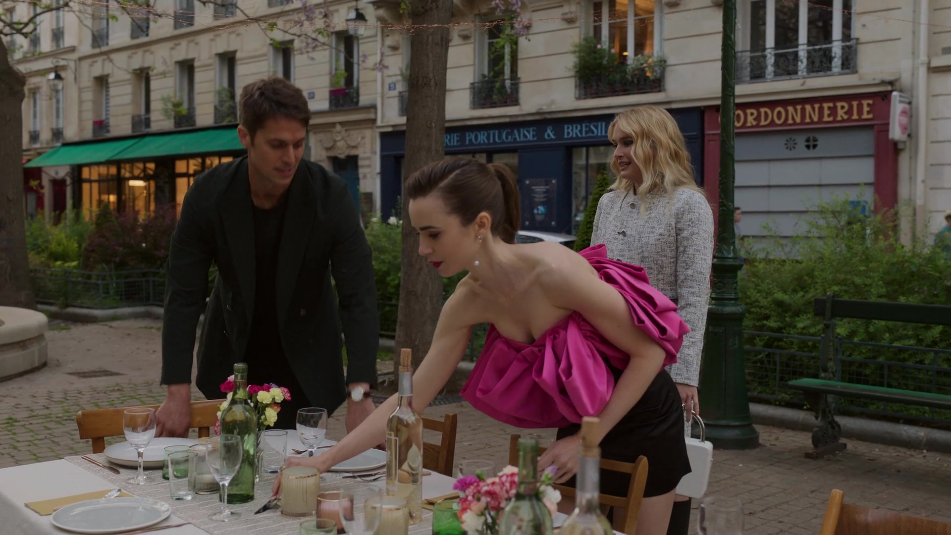 Emily_in_Paris_203_0879.jpg
