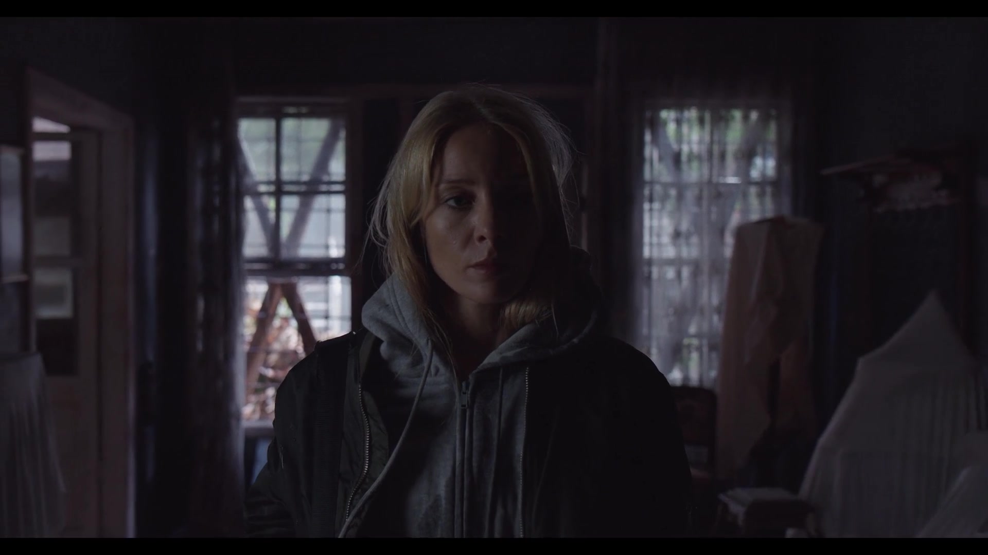 Love_101_01x01_0112.jpg