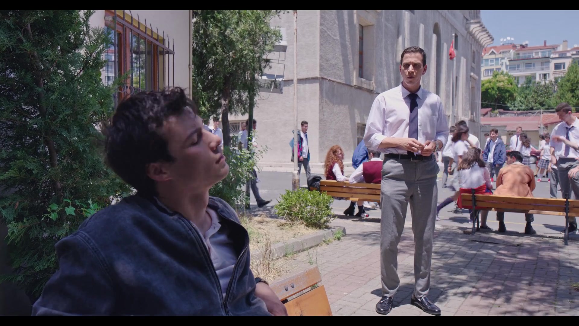 Love_101_01x01_1579.jpg