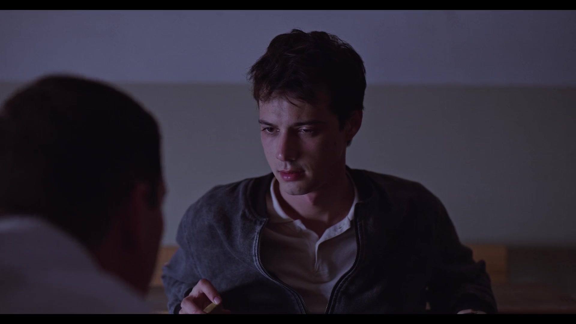 Love_101_01x01_1617.jpg