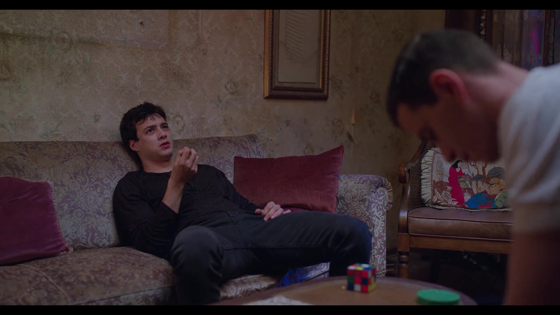 Love_101_01x01_1732.jpg