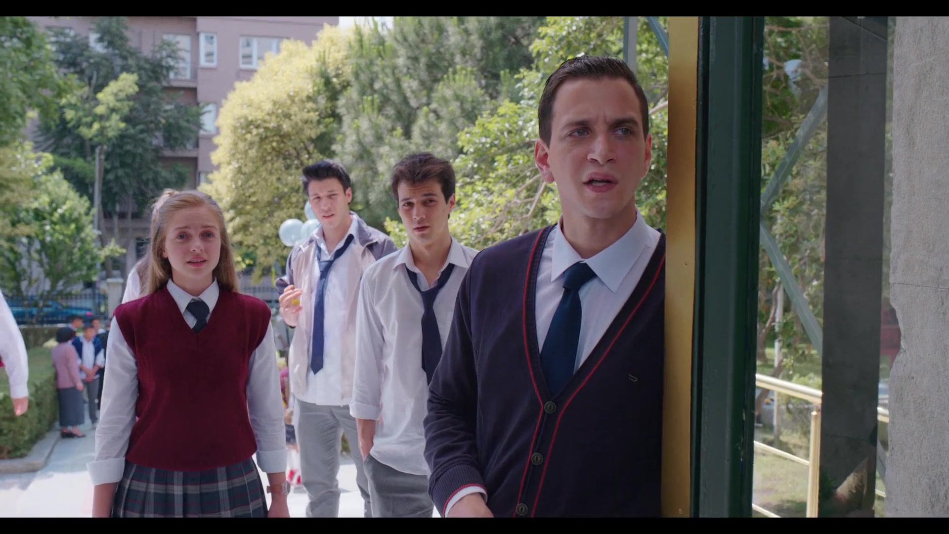 Love_101_01x01_2005.jpg