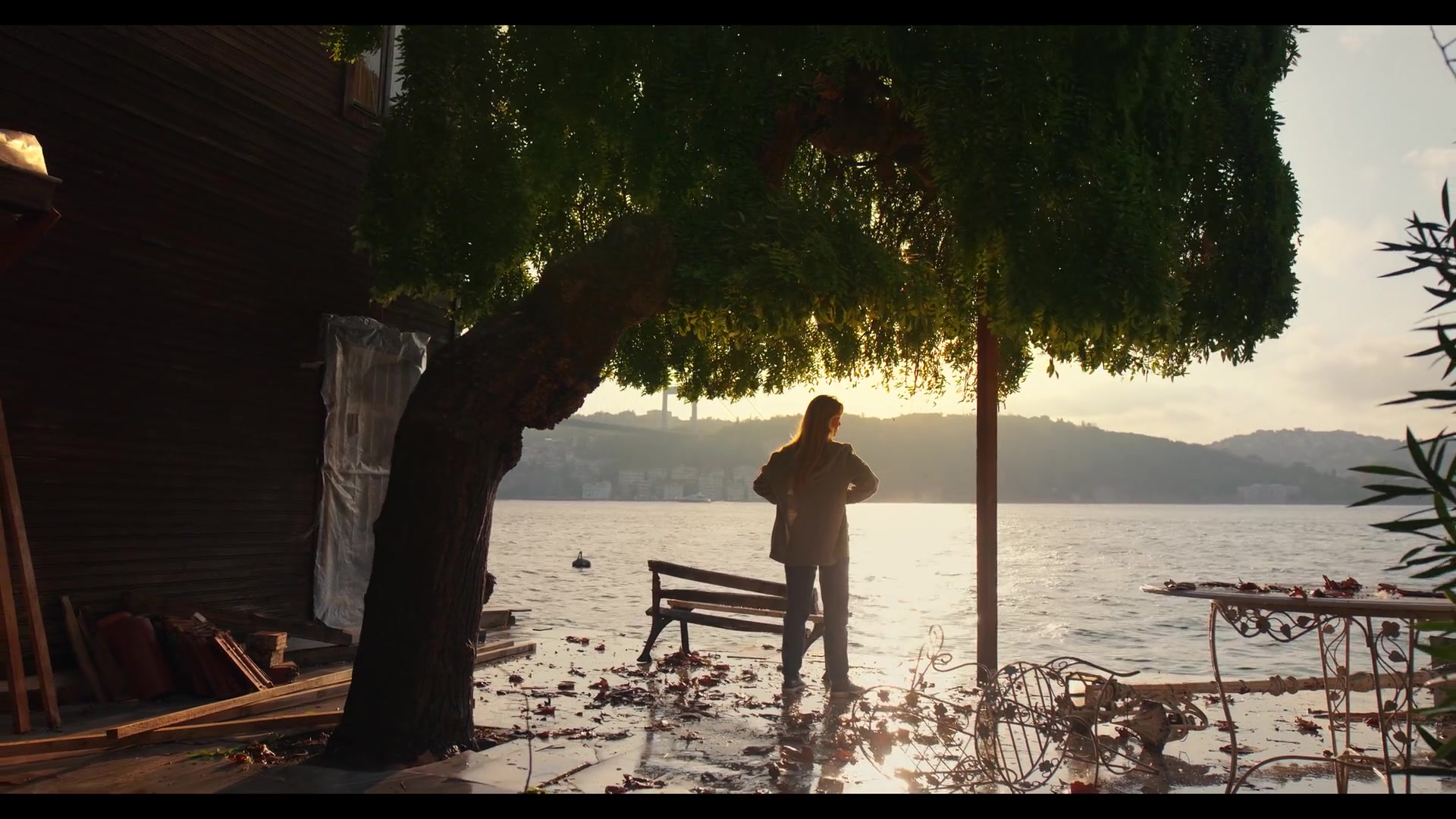 Love_101_01x01_2090.jpg