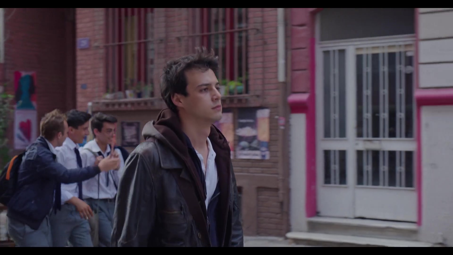 Love_101_01x04_0100.jpg