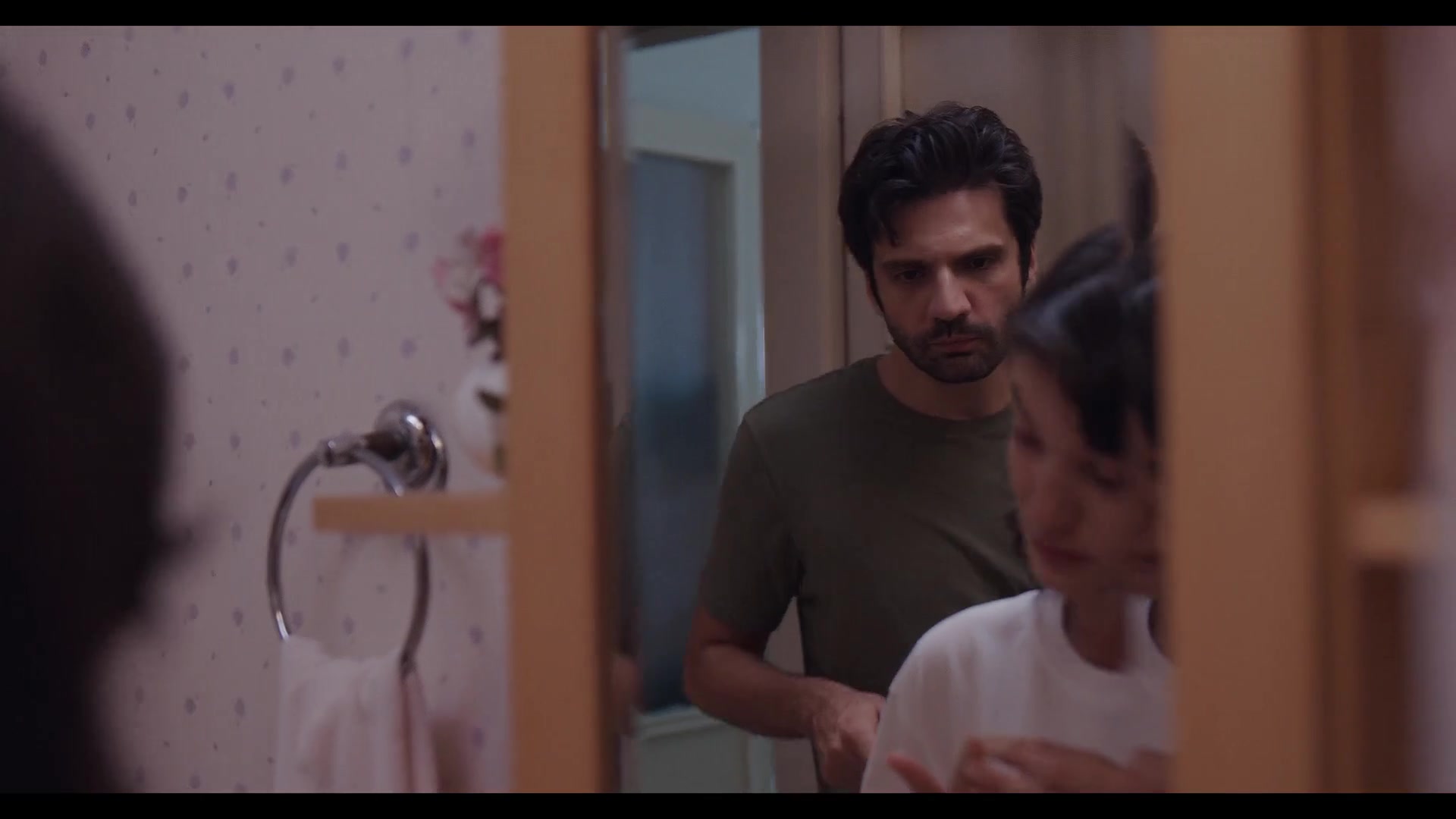 Love_101_01x04_0195.jpg