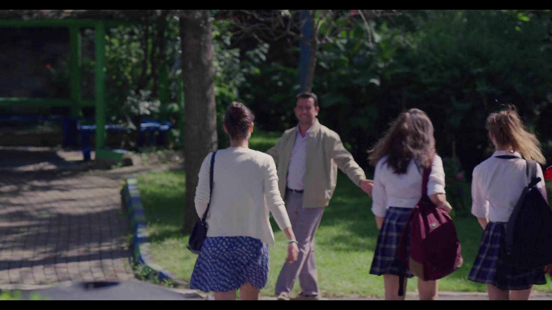 Love_101_01x04_1027.jpg