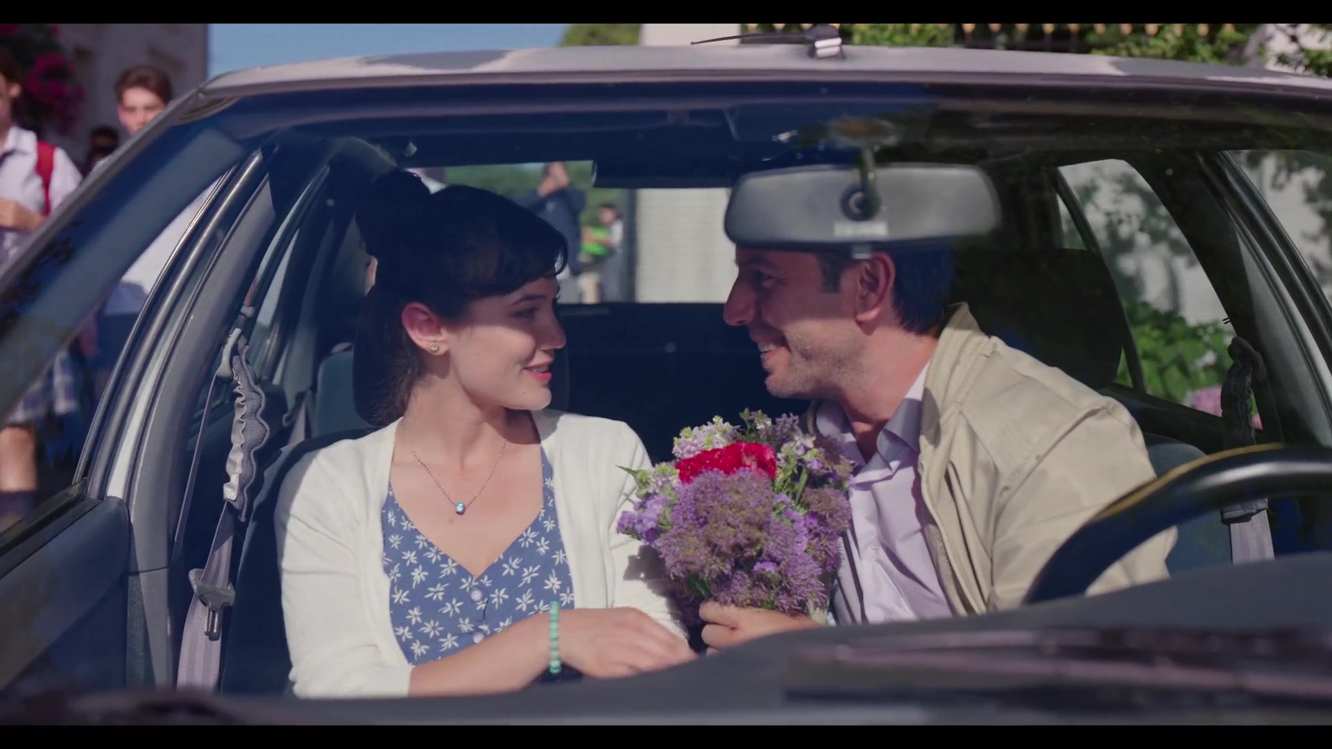 Love_101_01x04_1074.jpg