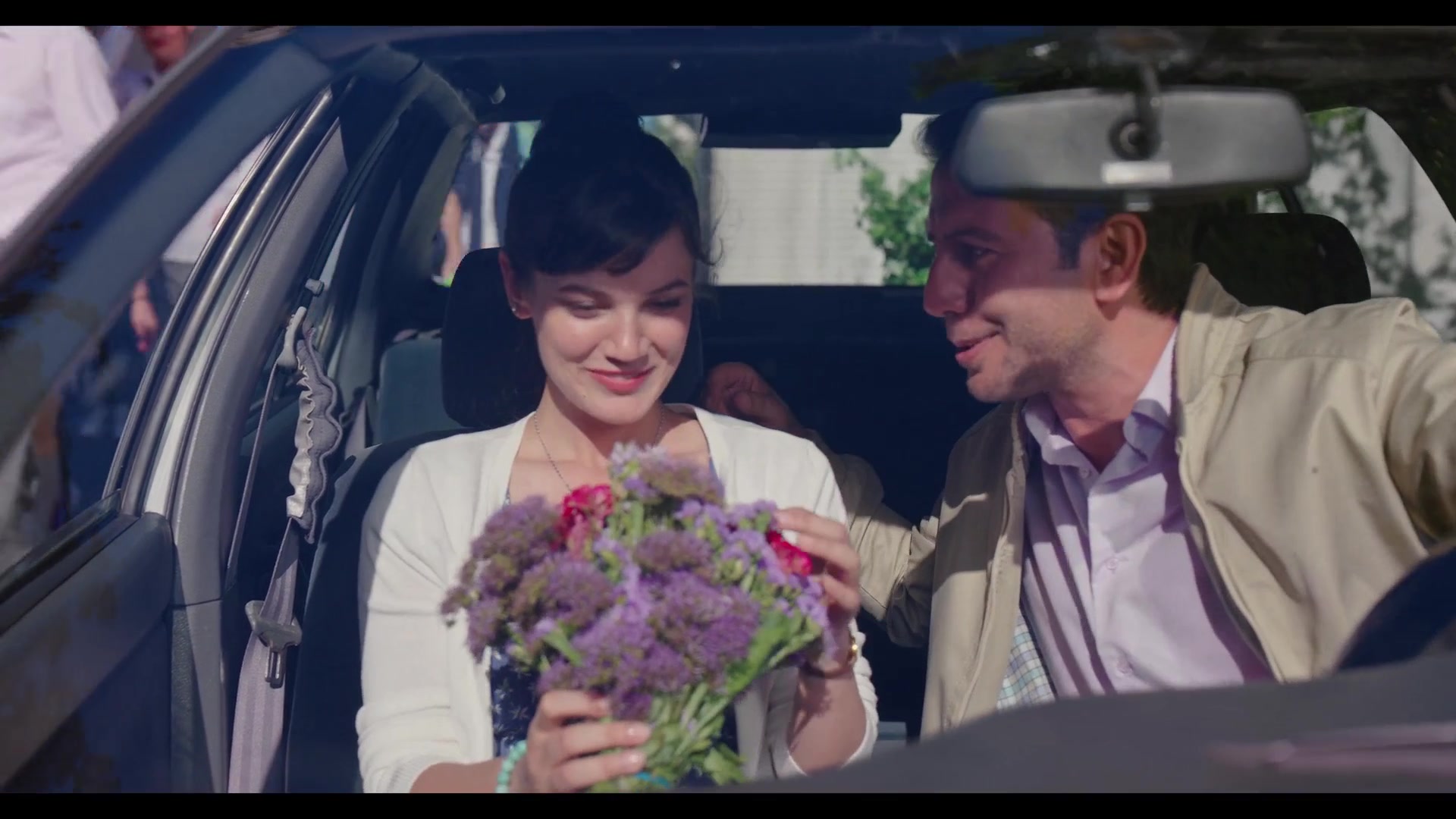 Love_101_01x04_1077.jpg