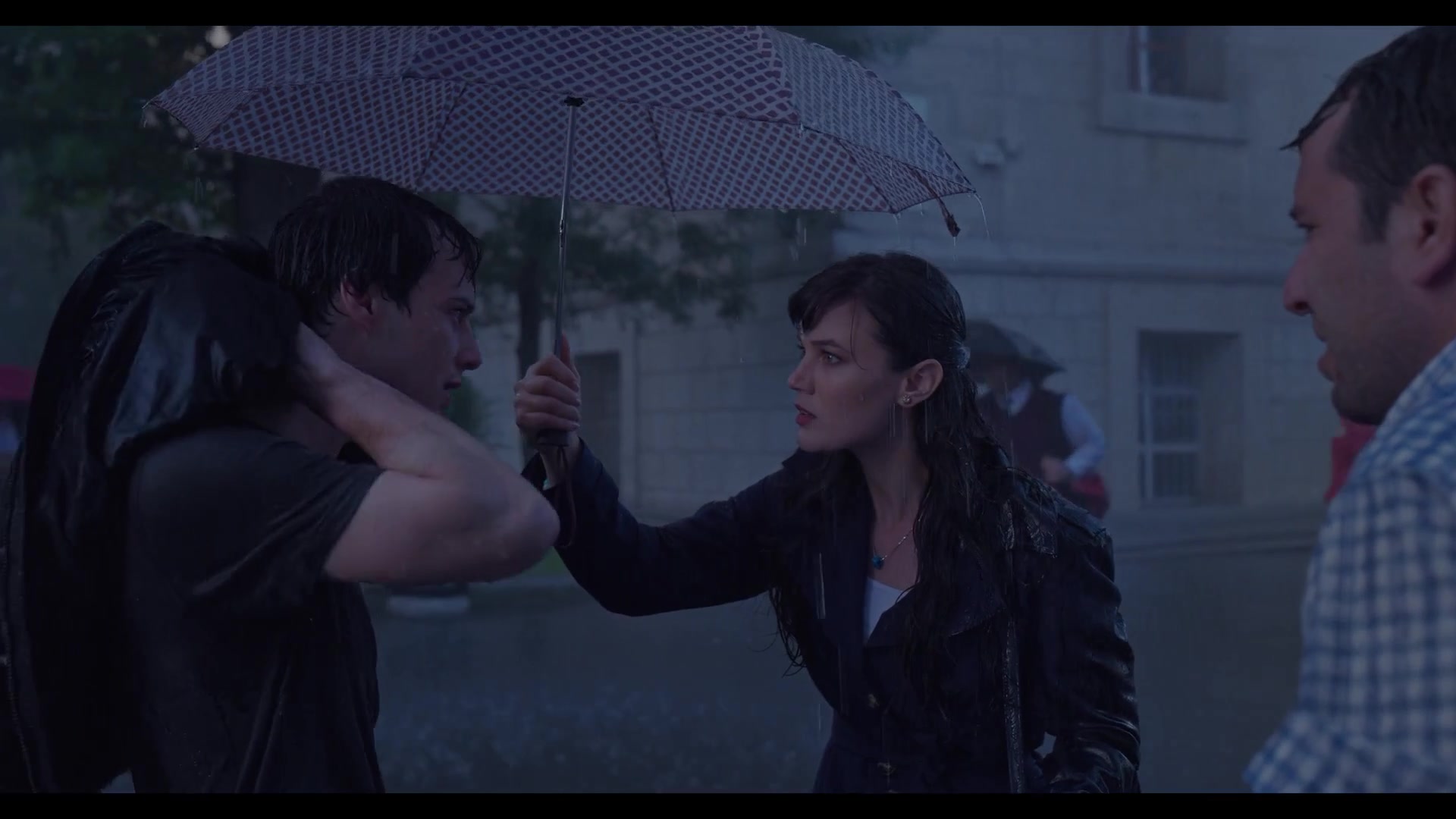 Love_101_01x04_1304.jpg