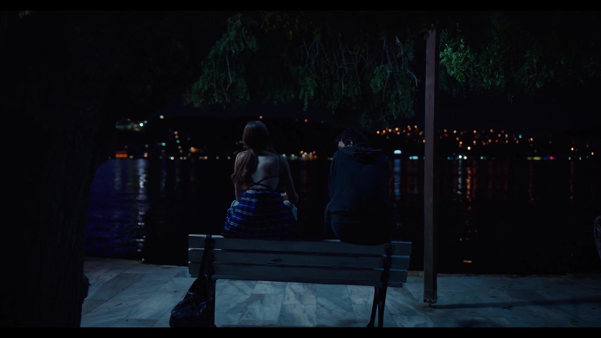 Love_101_01x06_0043.jpg