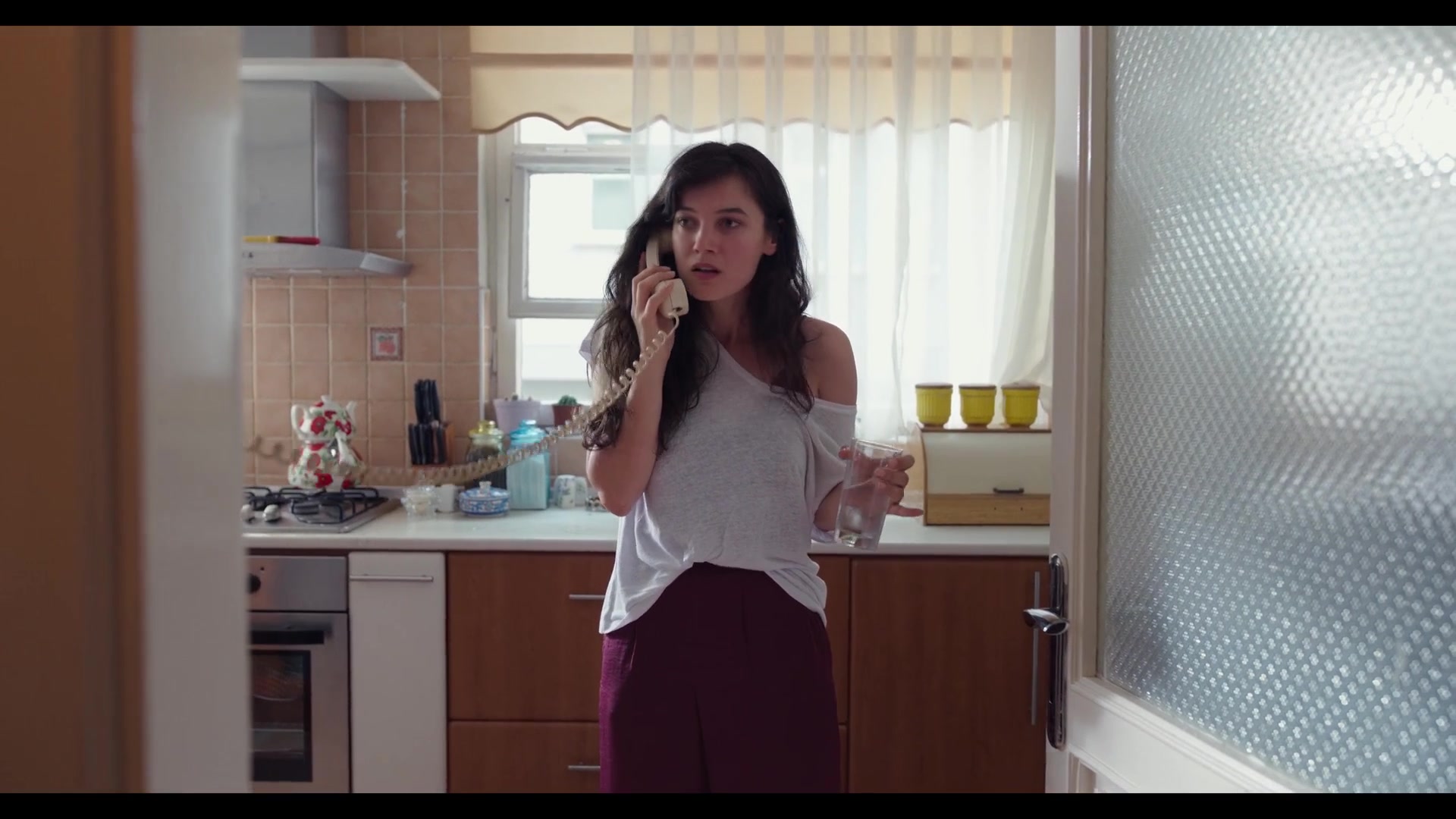 Love_101_01x07_0735.jpg