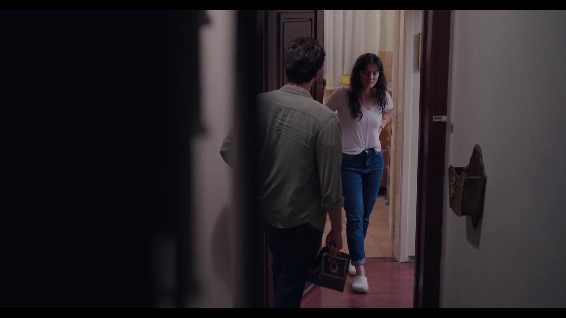 Love_101_01x07_1924.jpg