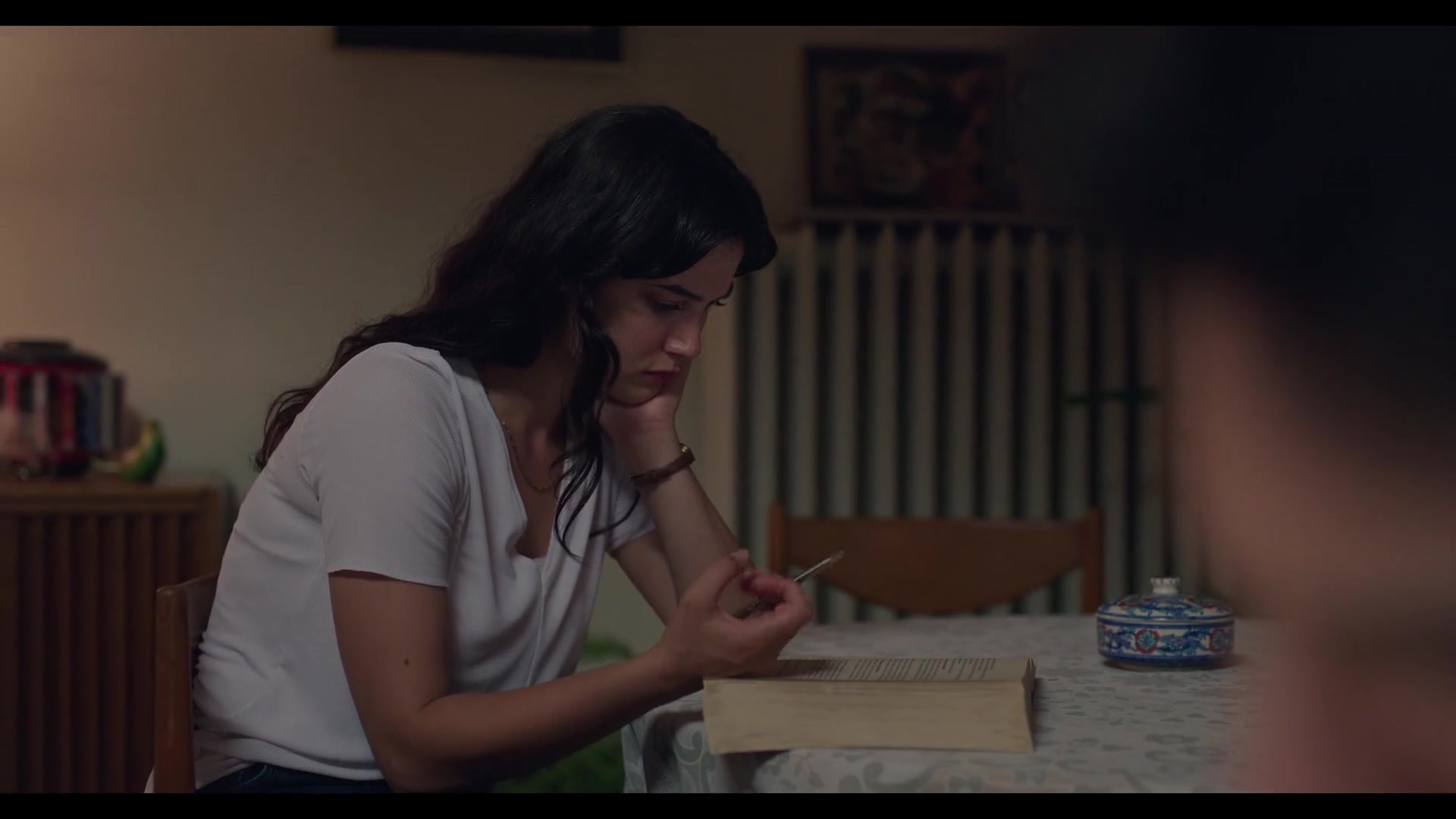 Love_101_01x07_1933.jpg