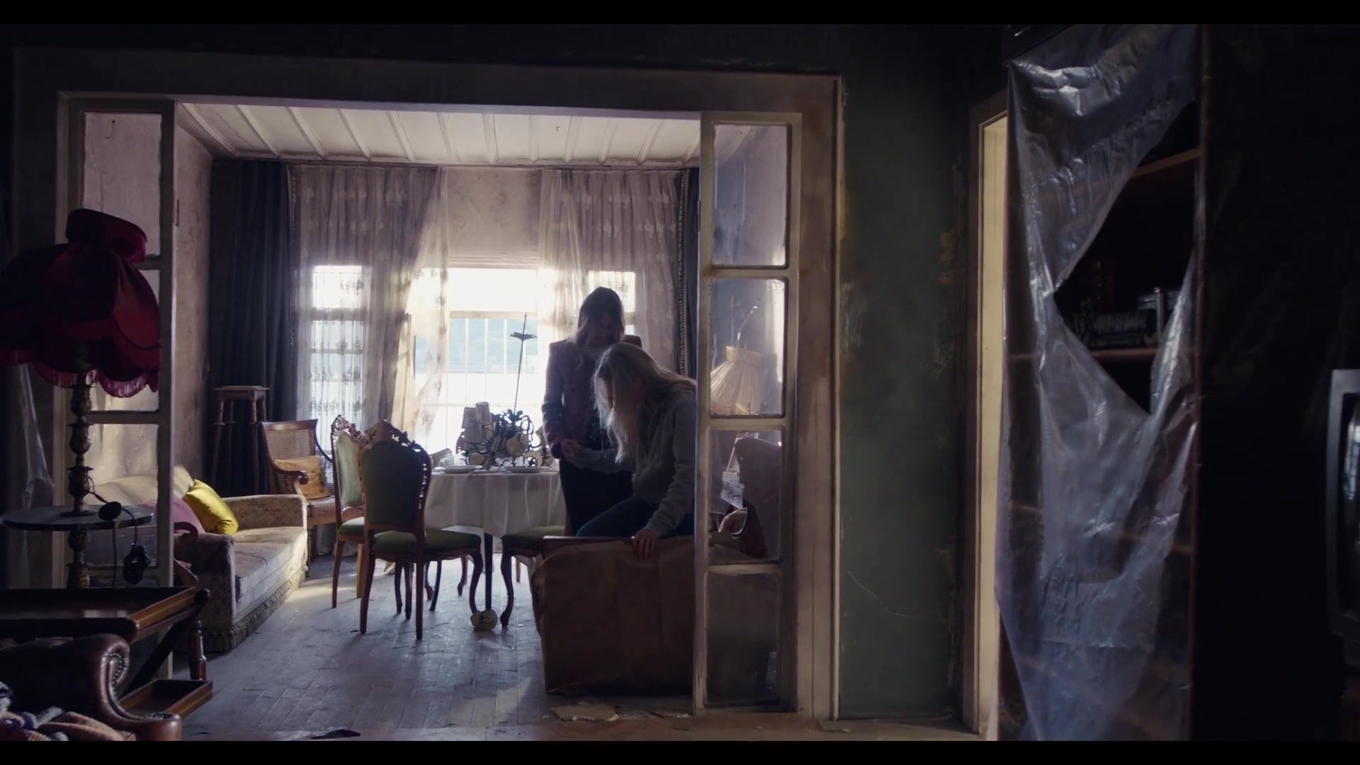 Love_101_01x07_2231.jpg