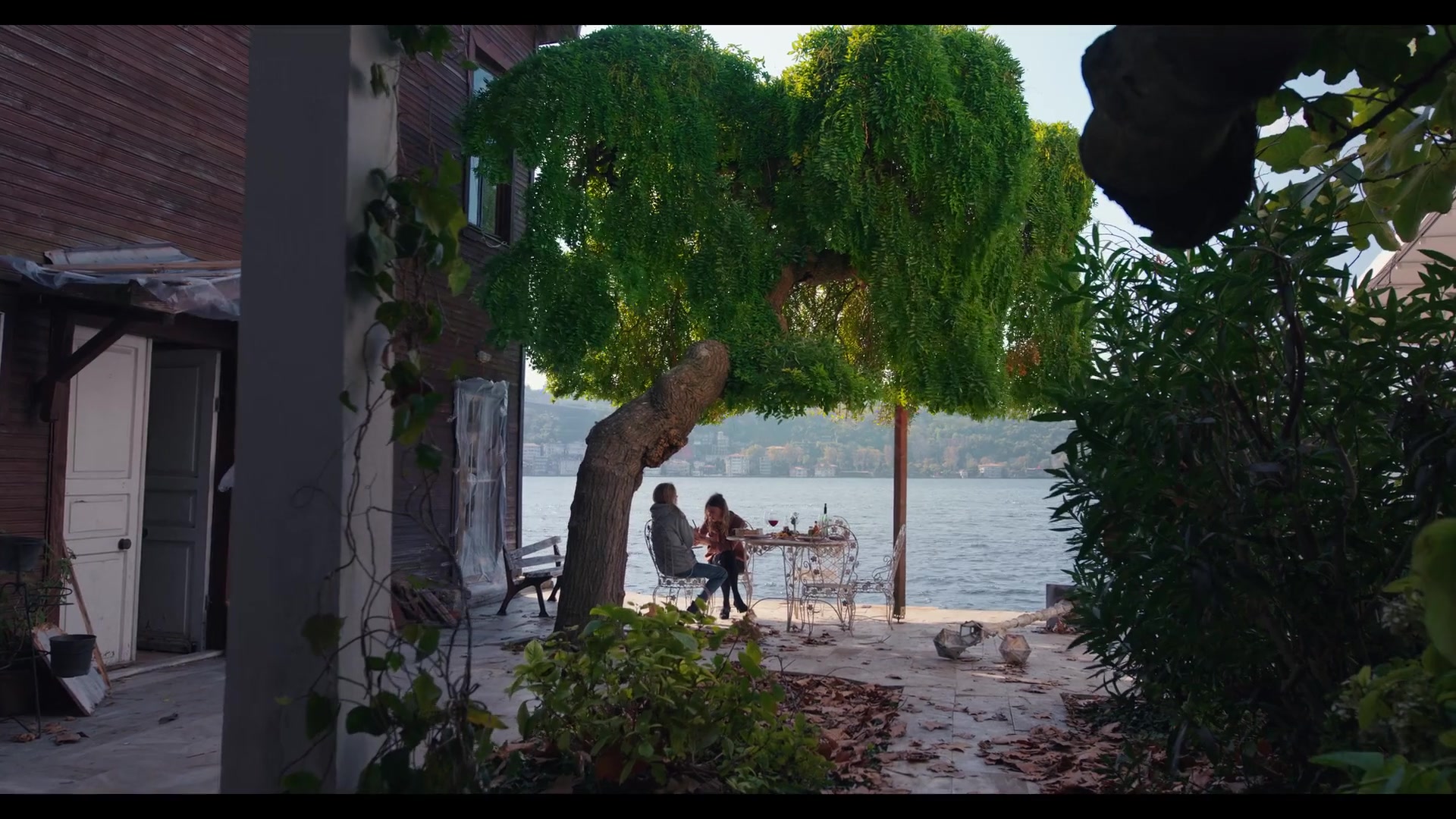 Love_101_01x08_0013.jpg