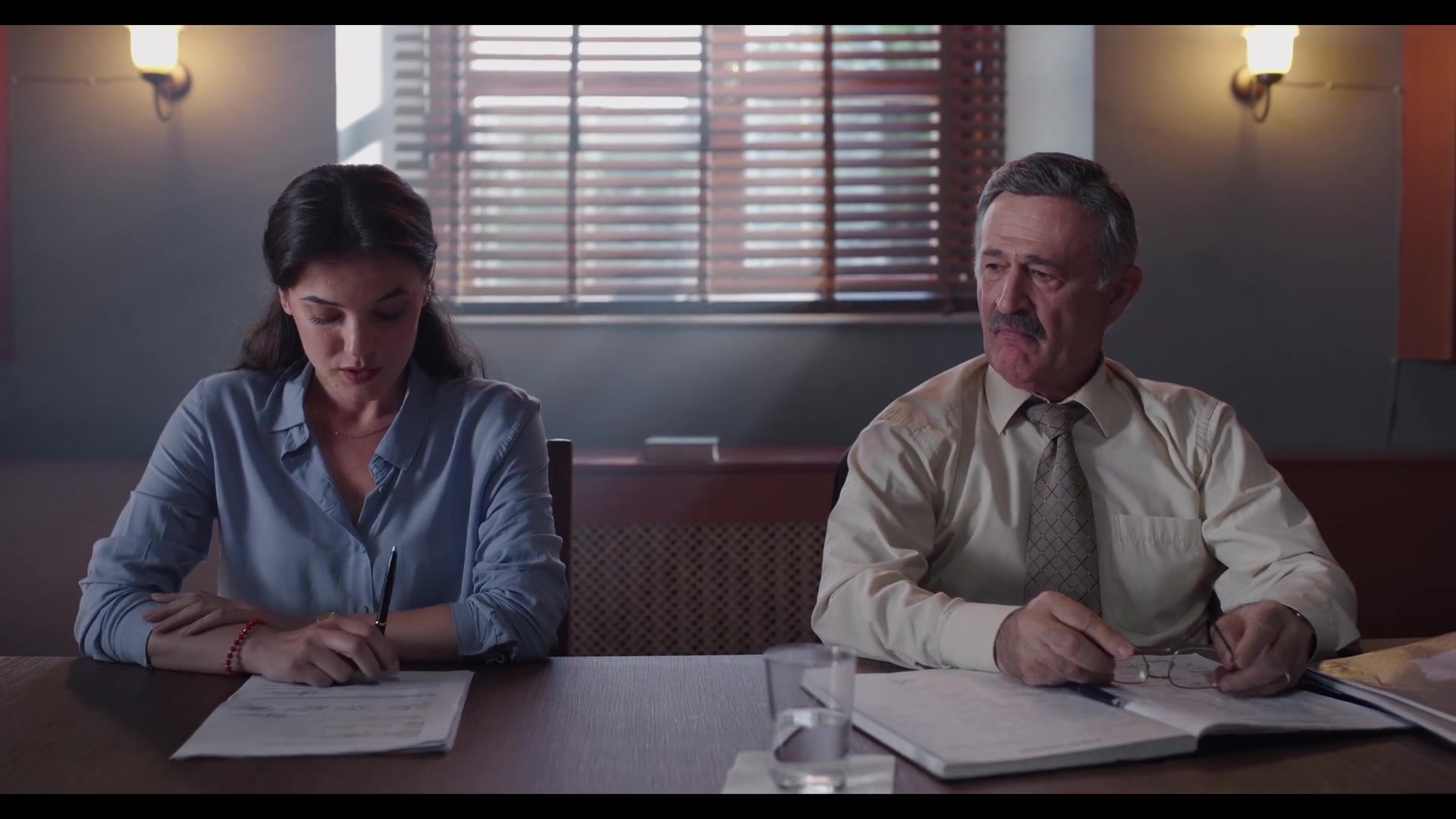 Love_101_01x08_0103.jpg