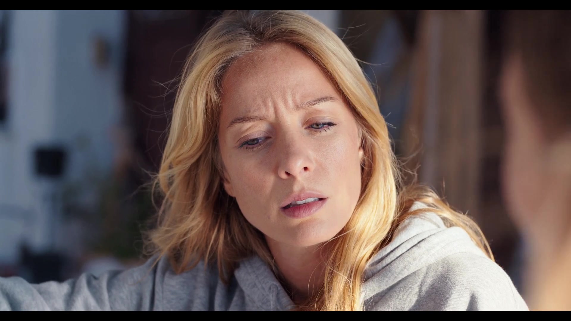 Love_101_01x08_0911.jpg