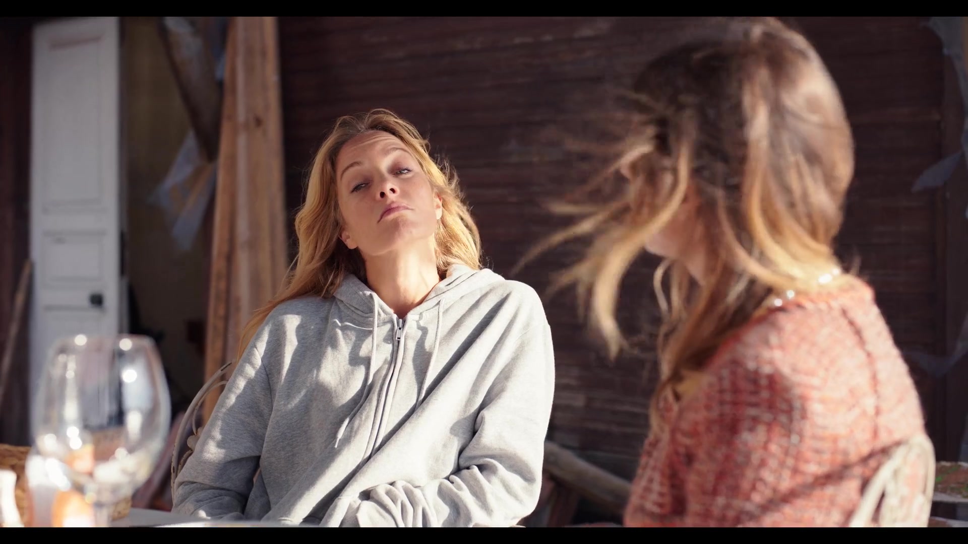 Love_101_01x08_0992.jpg