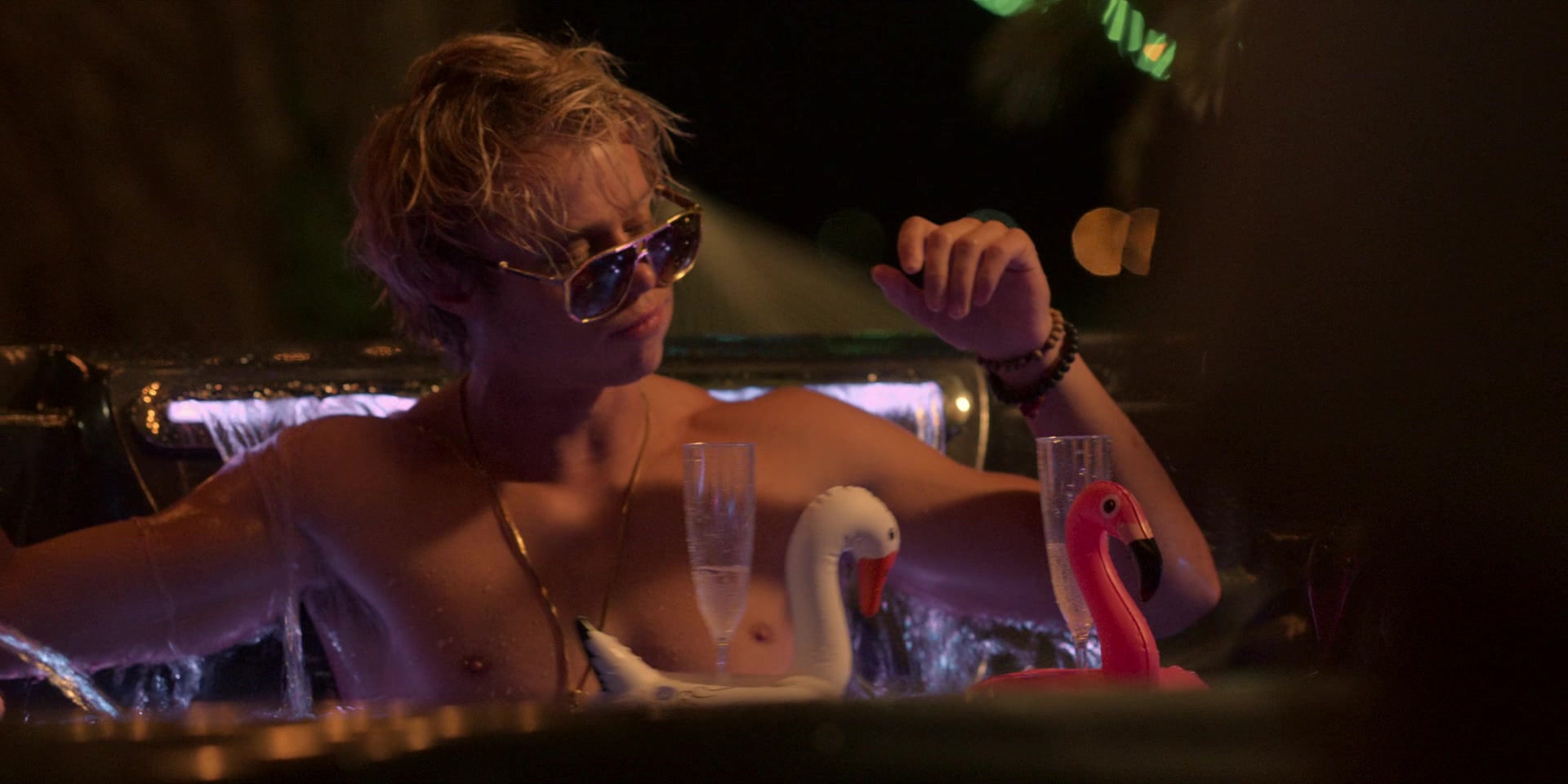 1x07_1017.jpg