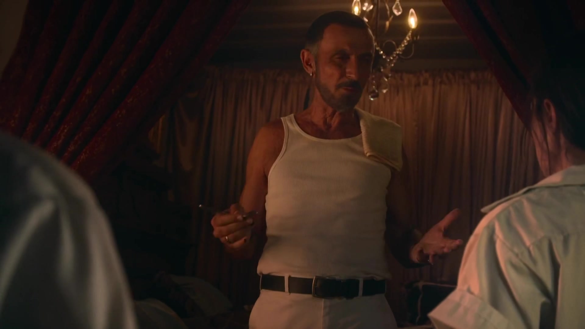 1x06_0005.jpg