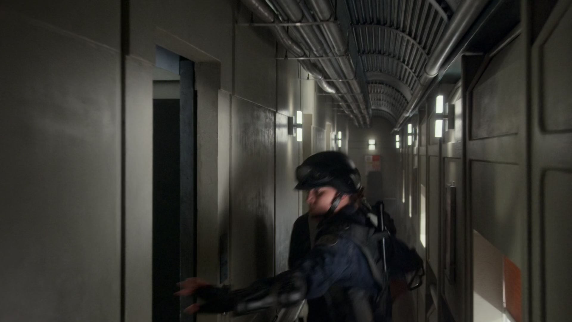 1x07_0118.jpg