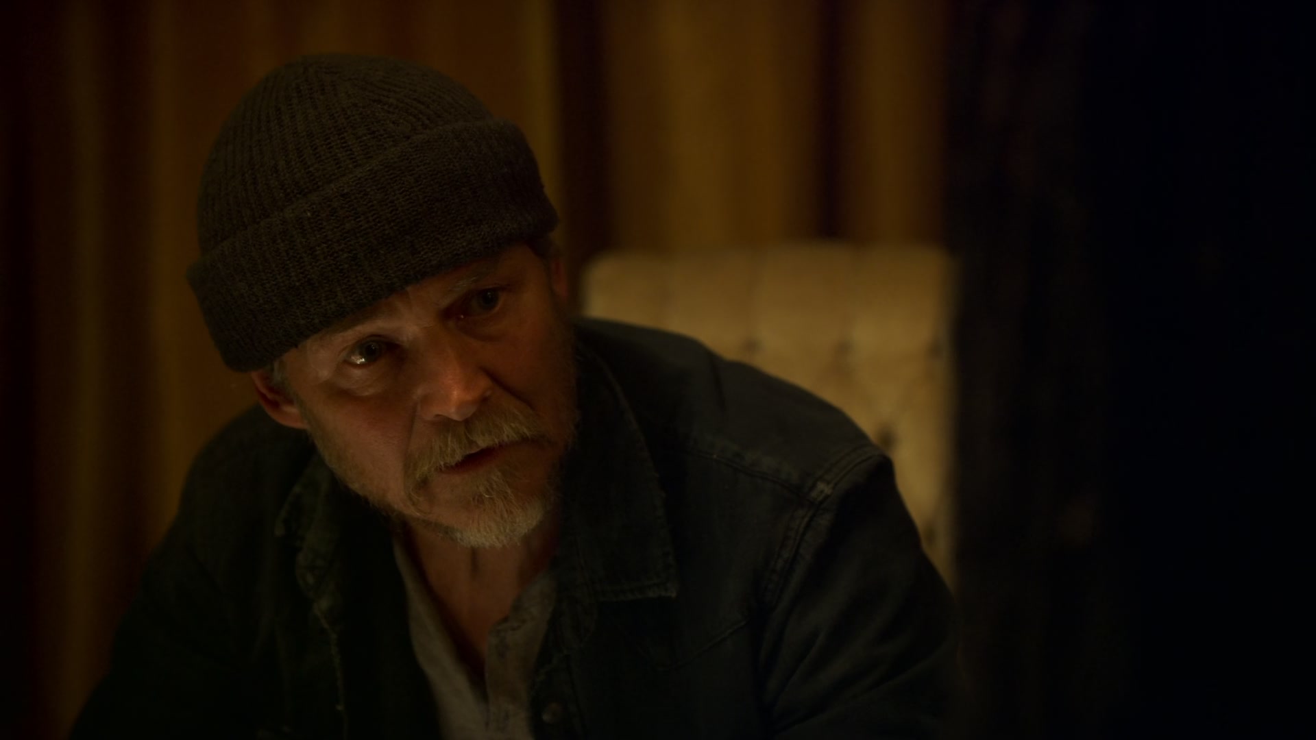 1x07_0518.jpg