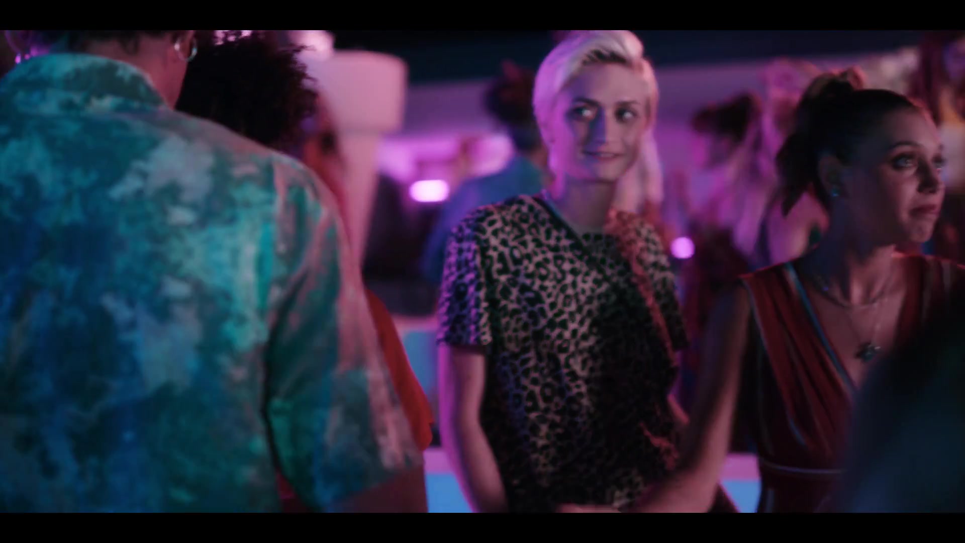 Summertime__S02E01_1918.jpg